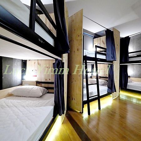 Luck Yimm Hostel (Adults Only) Bangkok Exterior foto